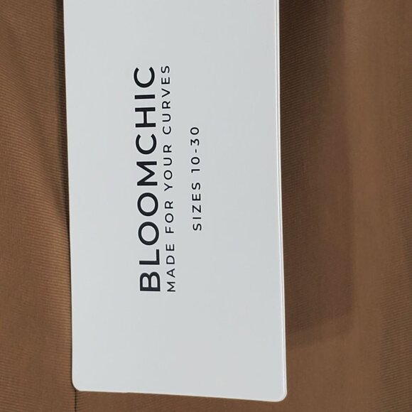 Bloomchic Womens Plus Size 22-24 Beige Bloomers Under Shorts With Lace Trim NWT - Picture 4 of 12